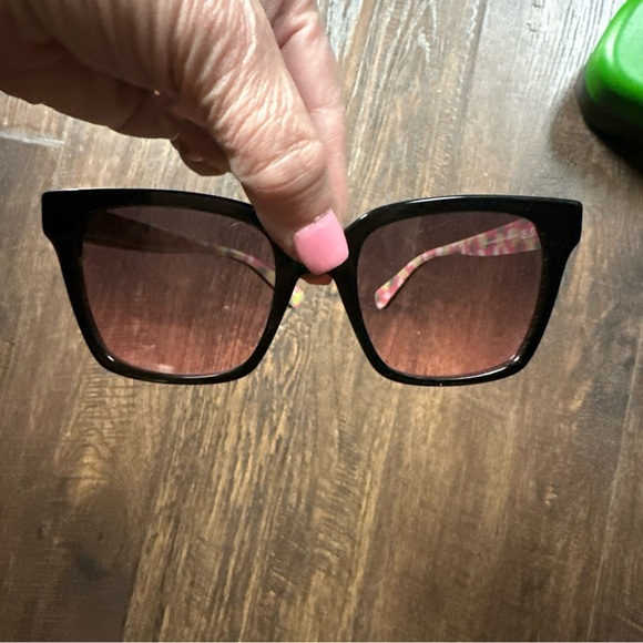 Kate Spade Black Sunglasses with Green Case. New!! main image 8